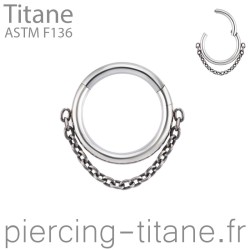 clicker titane avec chainette titane