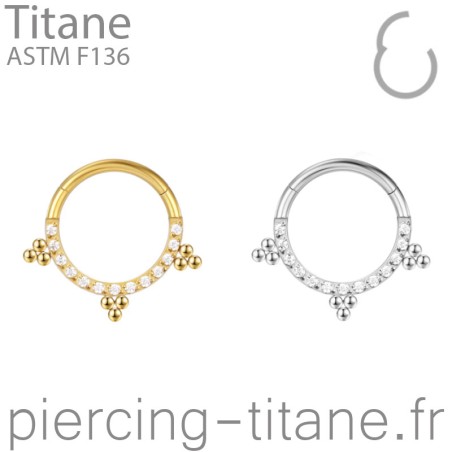 Clicker titane et cristaux avec triples microbilles externes à l'anneau